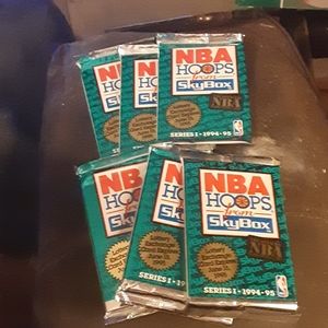 6 packs 1994-95 nba hoops  basketball cards